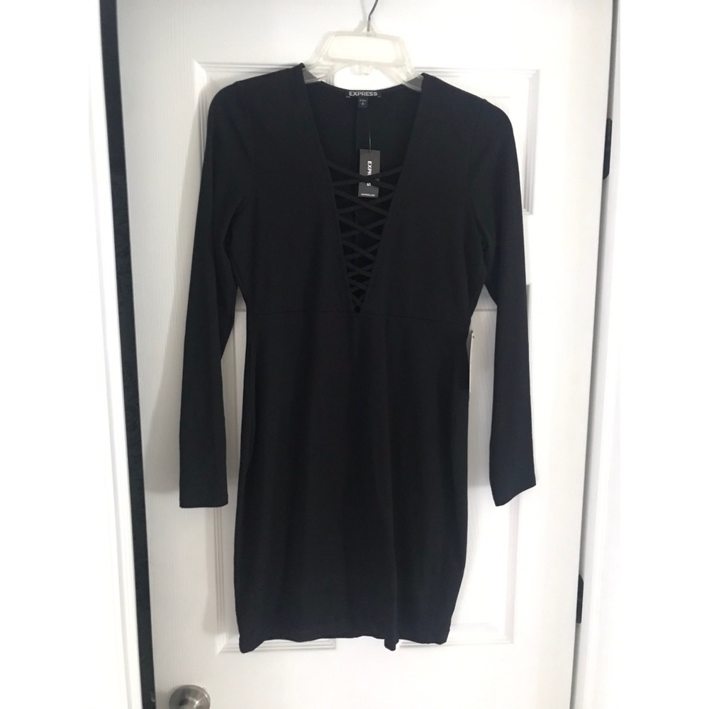 Sleek Black Dress 🖤